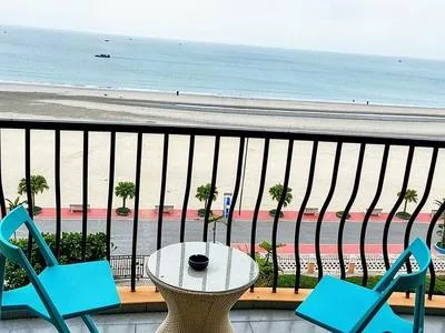 guest photo
