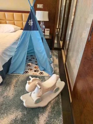guest photo