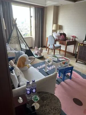 guest photo