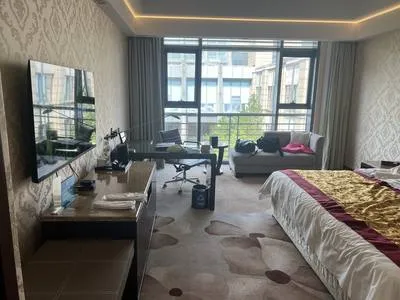 guest photo