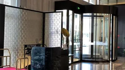 guest photo