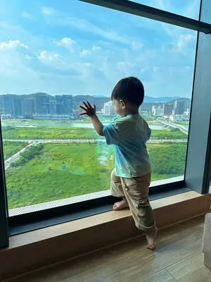 guest photo
