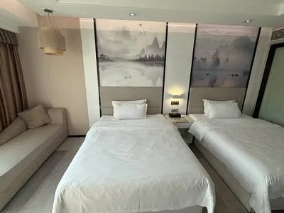 guest photo