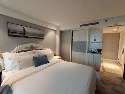 guest photo