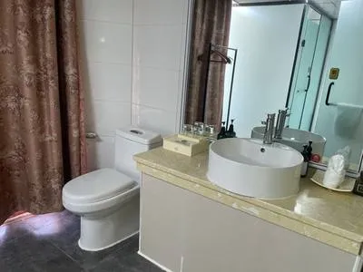 guest photo