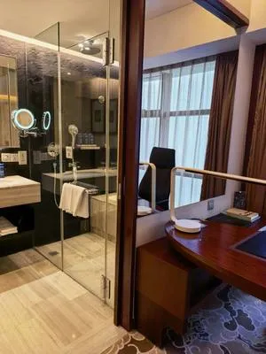 guest photo