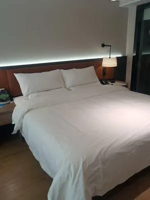 guest photo