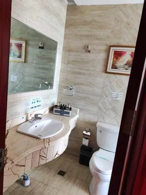 guest photo