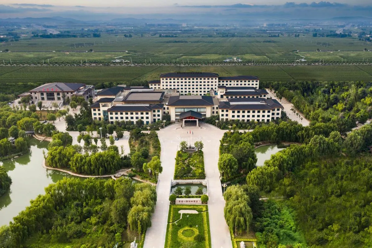 Taian Yiteng Songyu Hotel