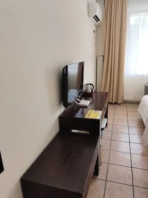 guest photo