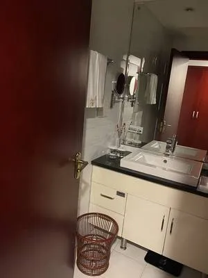 guest photo