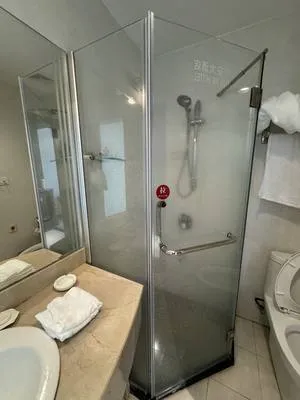 guest photo