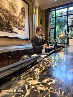 guest photo