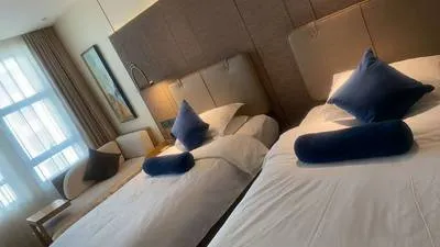 guest photo