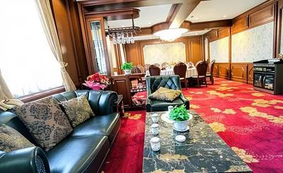 guest photo