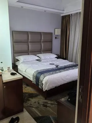 guest photo