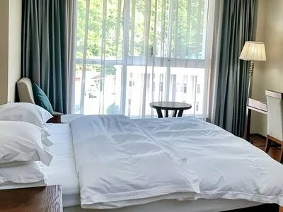 guest photo