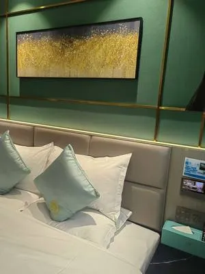 guest photo