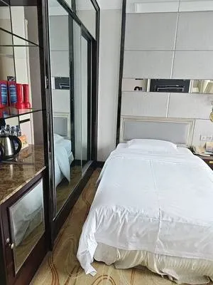 guest photo