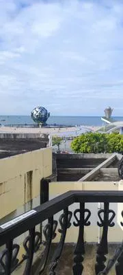guest photo