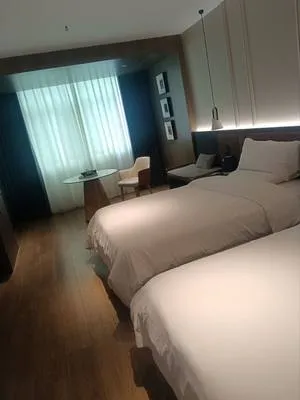 guest photo