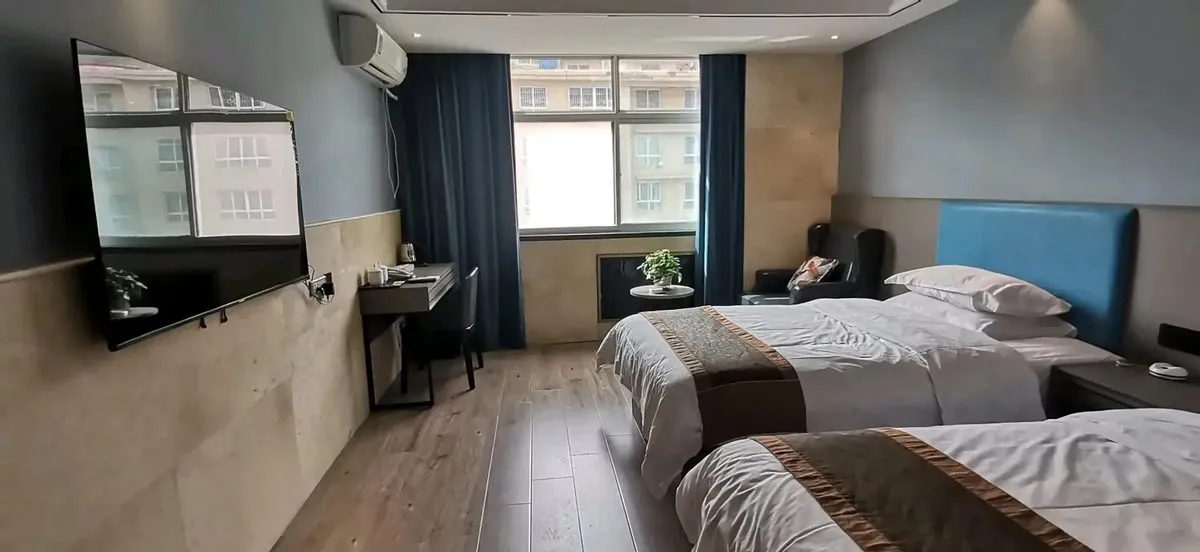 Ansai Saibei Wangzi Hotel