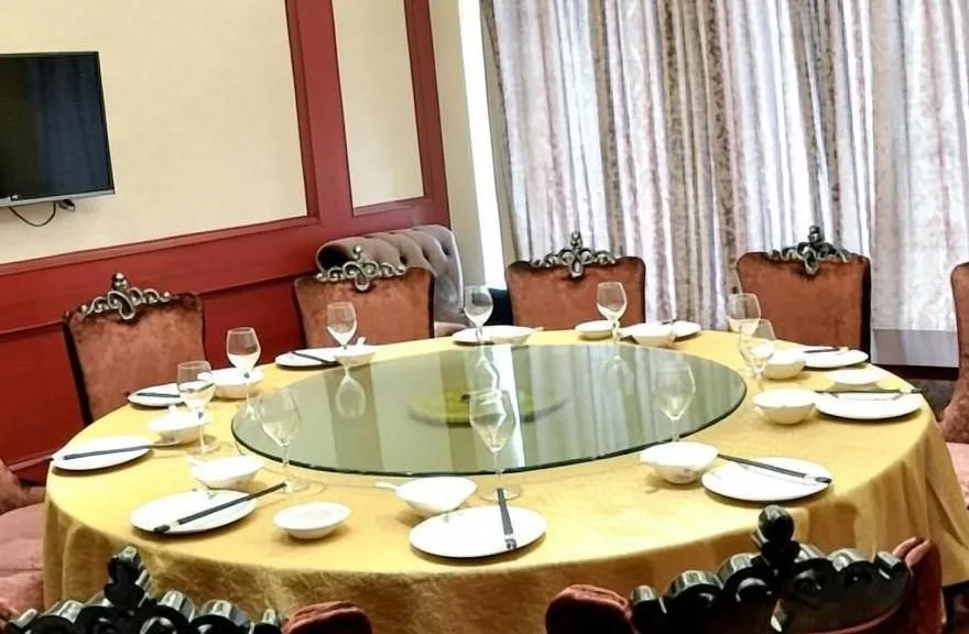 Jinxian Junshan Hu International Grand Hotel