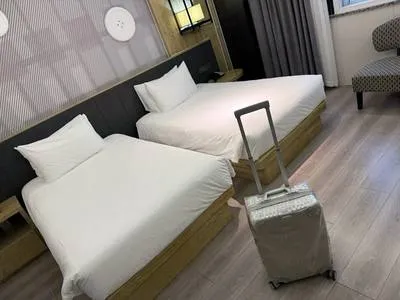 guest photo