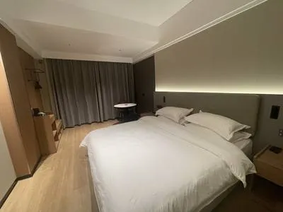 guest photo