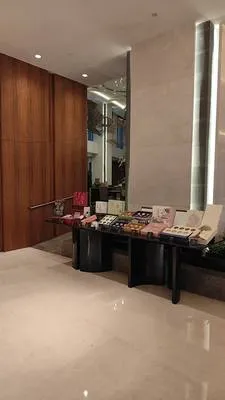 guest photo