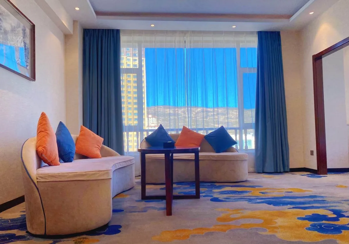 Tongwei Yulin Grand Hotel