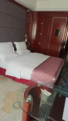 guest photo