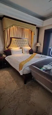 guest photo