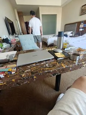 guest photo