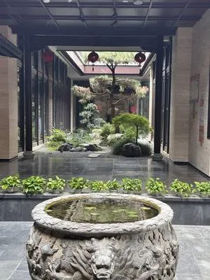 guest photo