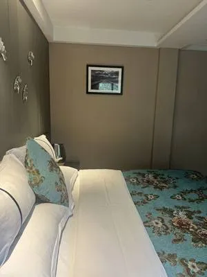 guest photo