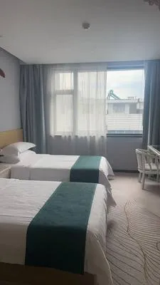 guest photo