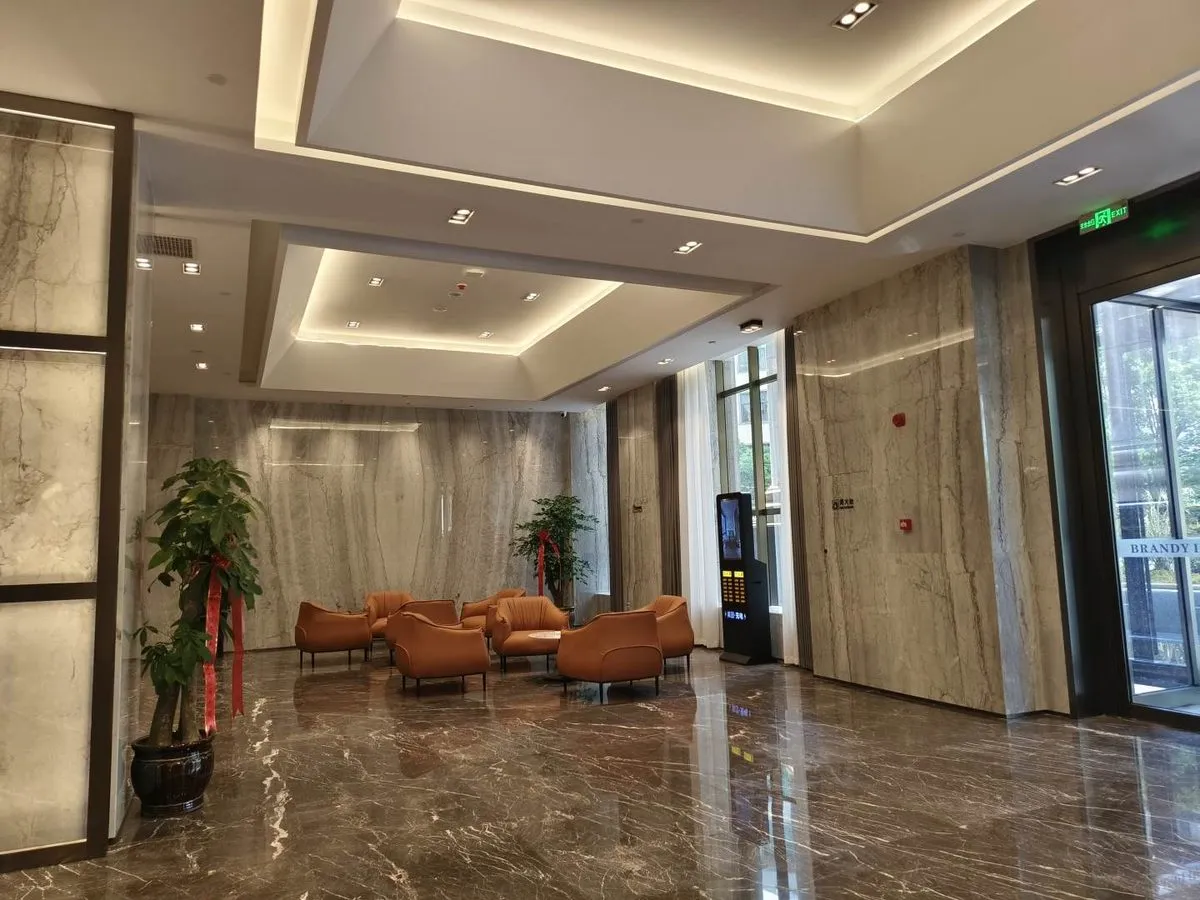 Xingren International Grand Hotel