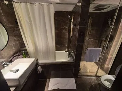 guest photo