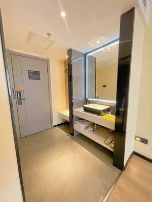 guest photo