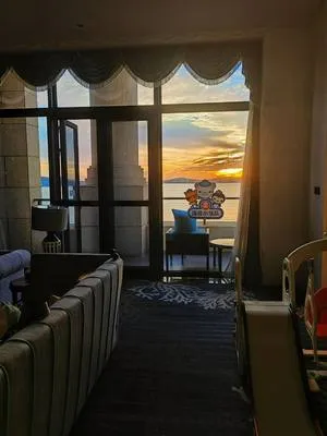 guest photo