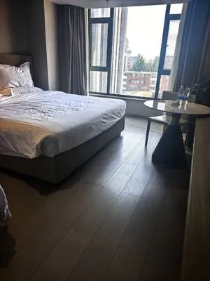 guest photo