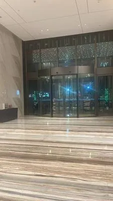 guest photo