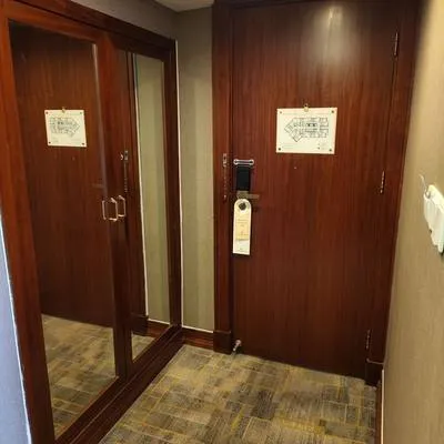 guest photo
