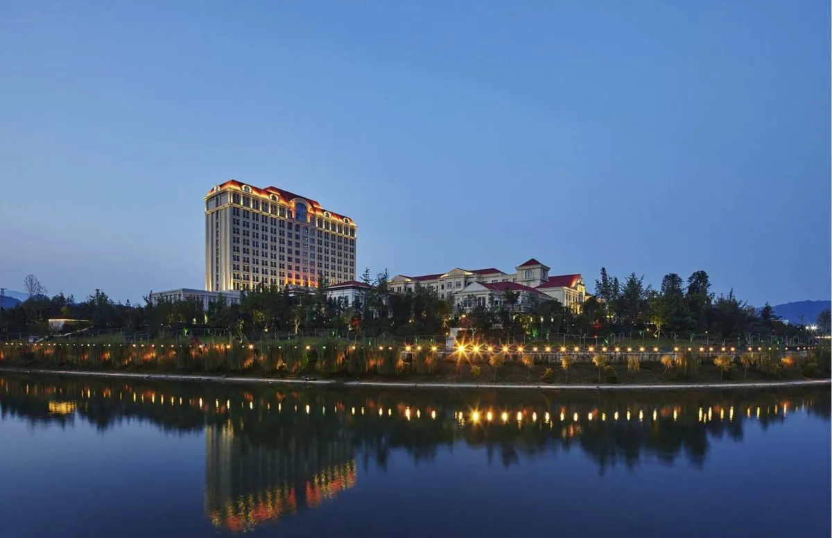 Shengdi Huangjia Jinxu Hotel