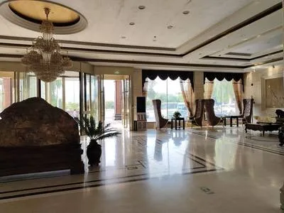 guest photo