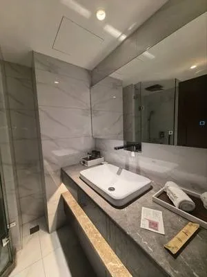 guest photo