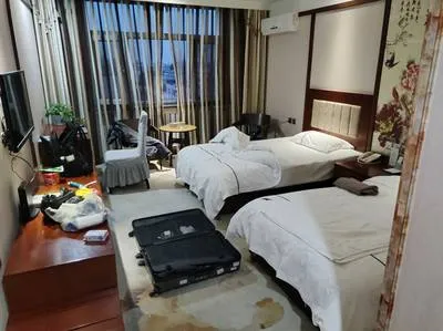 guest photo