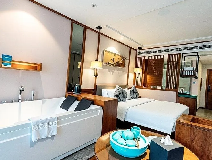Longquan Hongdou Lin Hotel Xianliang Fengong Si
