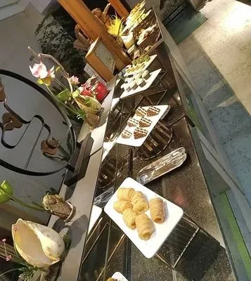 guest photo
